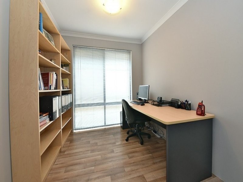 26 Finglas Meander, Butler WA 6036