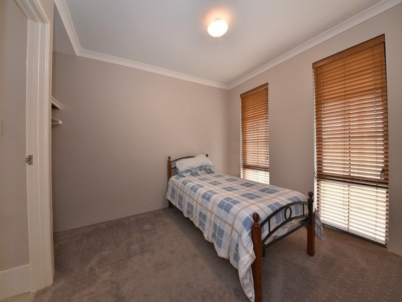 26 Finglas Meander, Butler WA 6036