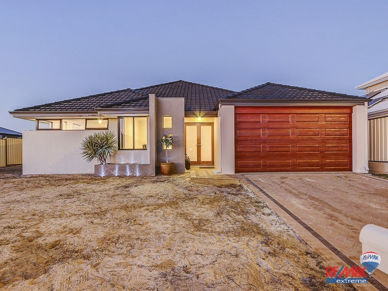 194 Lagoon Drive, Yanchep WA 6035