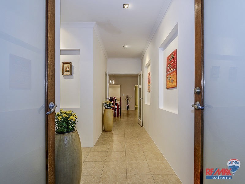 194 Lagoon Drive, Yanchep WA 6035