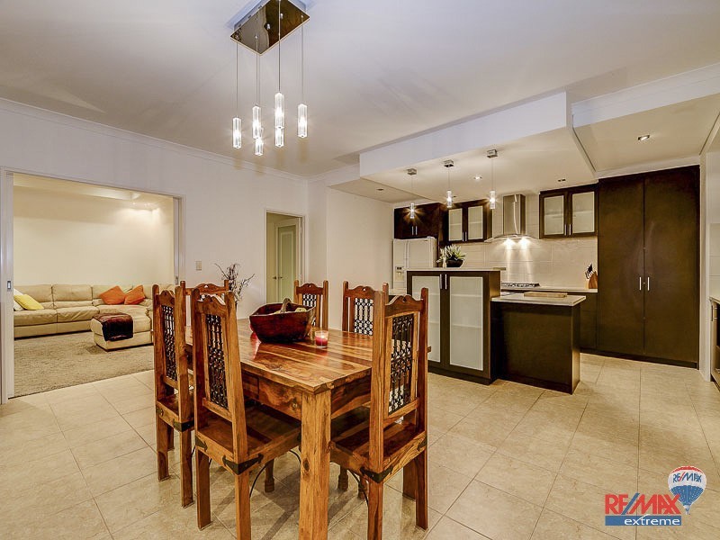 194 Lagoon Drive, Yanchep WA 6035