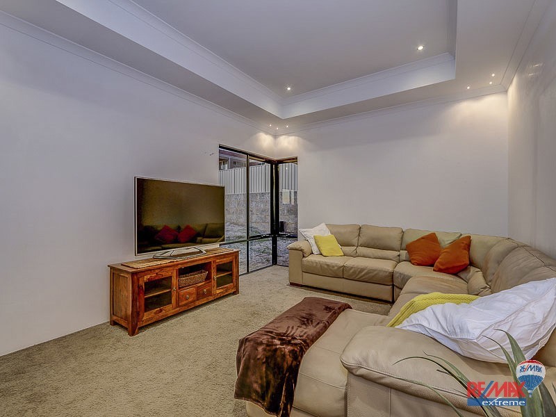 194 Lagoon Drive, Yanchep WA 6035