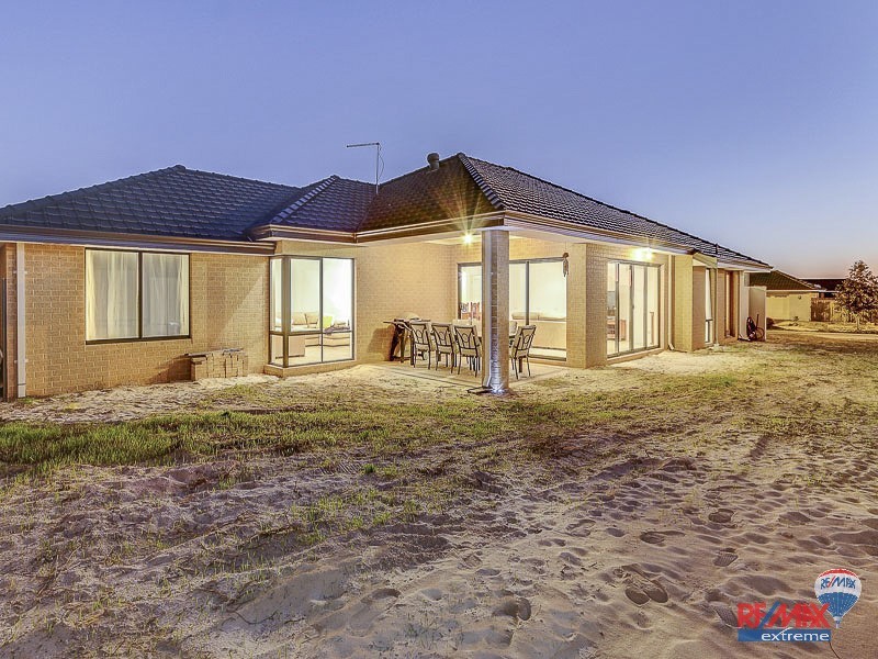 194 Lagoon Drive, Yanchep WA 6035