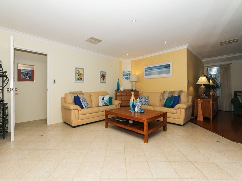 76 Kingsbridge Boulevard, Butler WA 6036