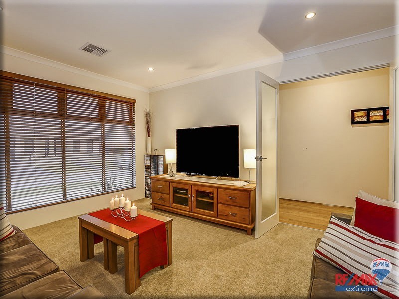 7 Daytona Road, Yanchep WA 6035