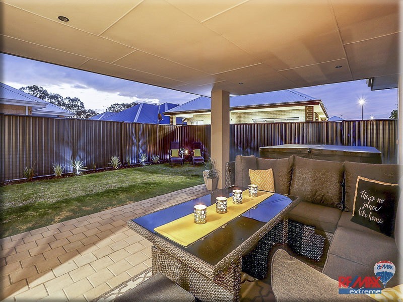 7 Daytona Road, Yanchep WA 6035