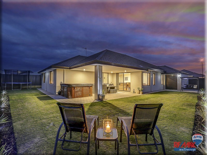 7 Daytona Road, Yanchep WA 6035