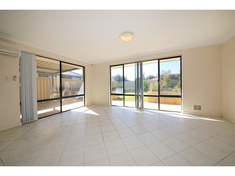 11 Chorley Avenue, Butler WA 6036