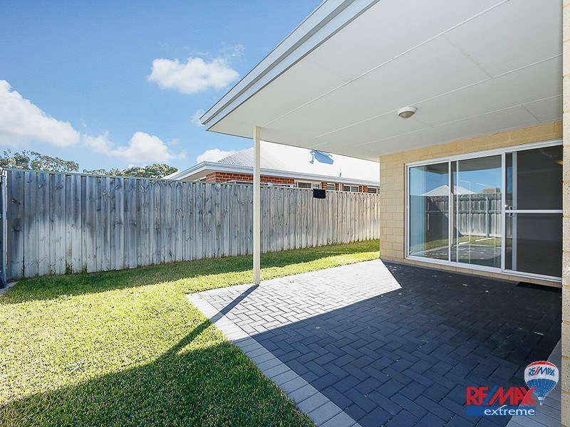 9 Lunar Street, Yanchep WA 6035