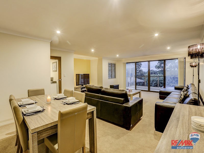 81 Lagoon Drive, Yanchep WA 6035