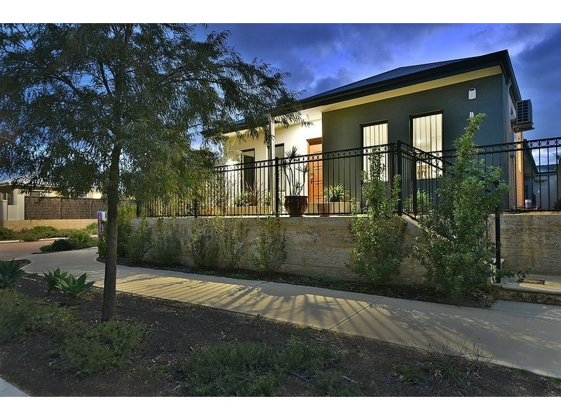 33 Newbliss Gardens, Butler WA 6036