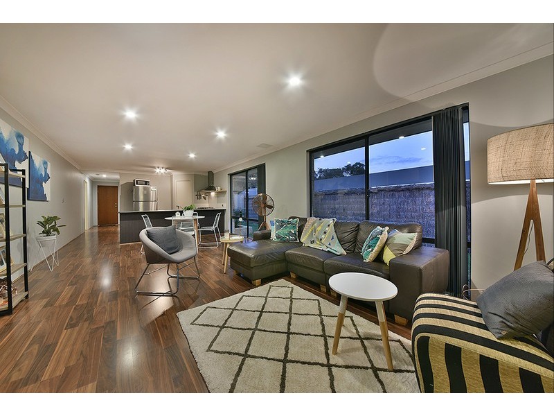 33 Newbliss Gardens, Butler WA 6036