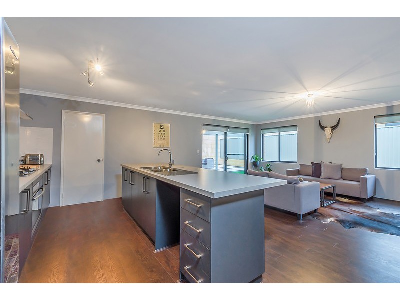 3 Apricot Road, Eglinton WA 6034