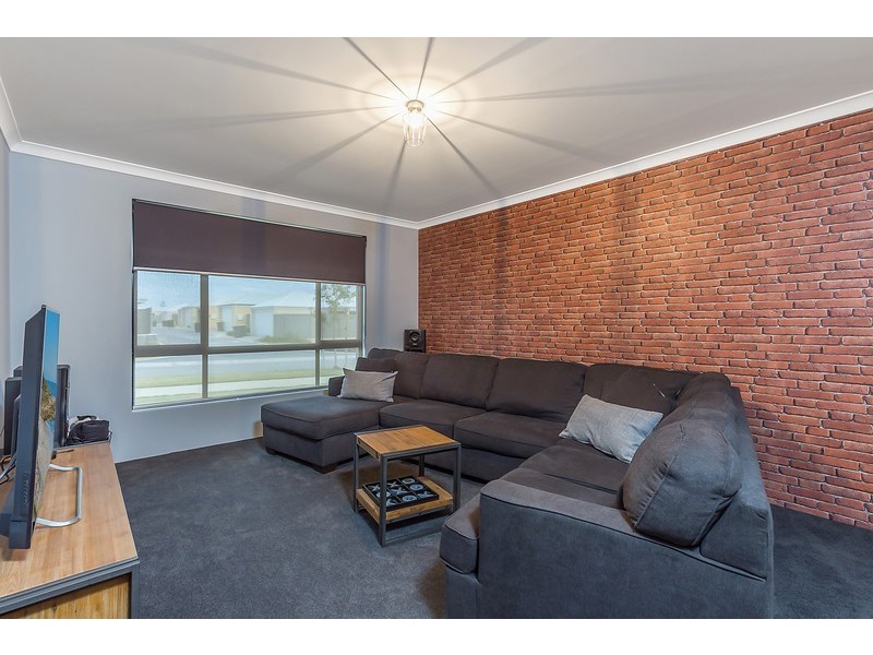 3 Apricot Road, Eglinton WA 6034