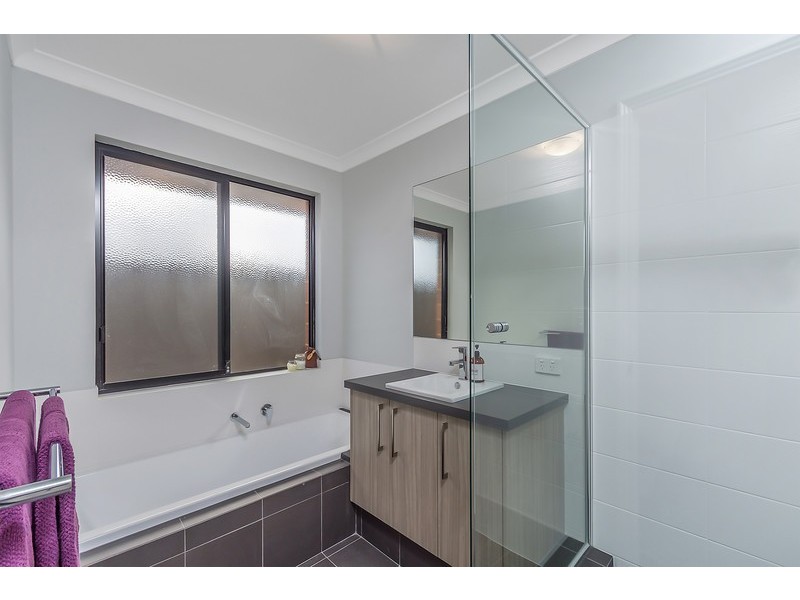 3 Apricot Road, Eglinton WA 6034