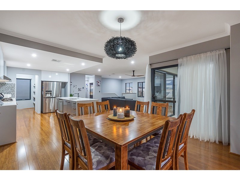 8 Needletail Avenue, Alkimos WA 6038