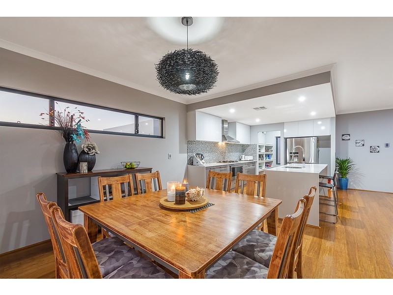 8 Needletail Avenue, Alkimos WA 6038