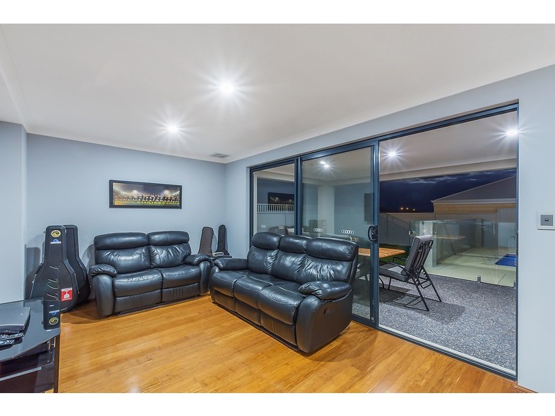 8 Needletail Avenue, Alkimos WA 6038