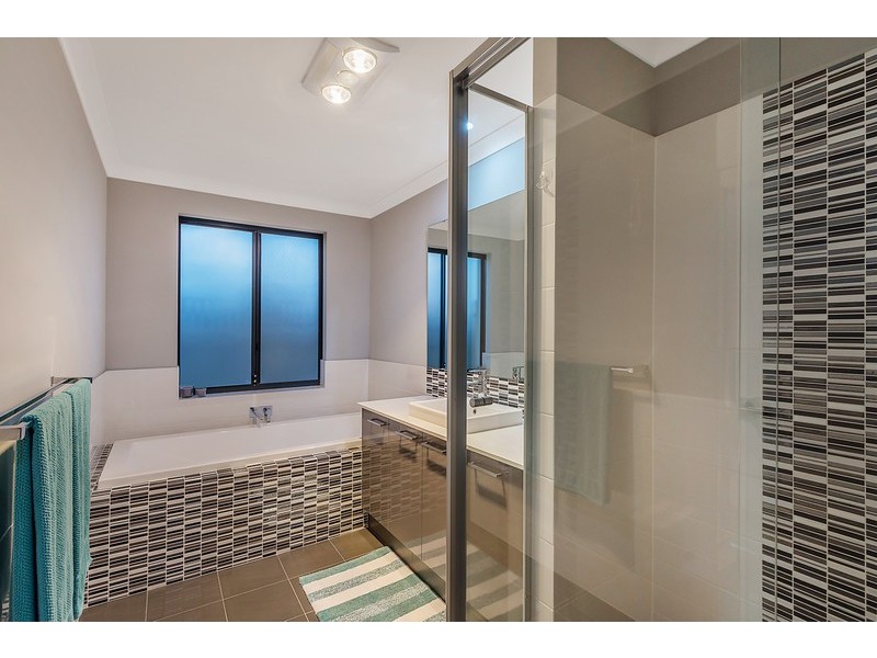 8 Needletail Avenue, Alkimos WA 6038