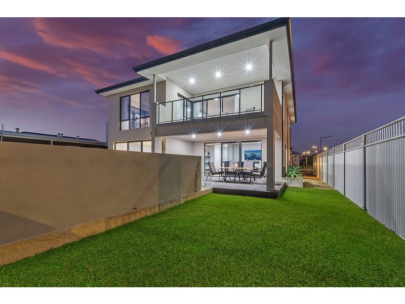 8 Needletail Avenue, Alkimos WA 6038