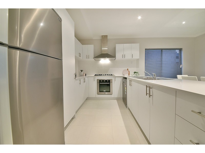 34 Langport Way, Butler WA 6036