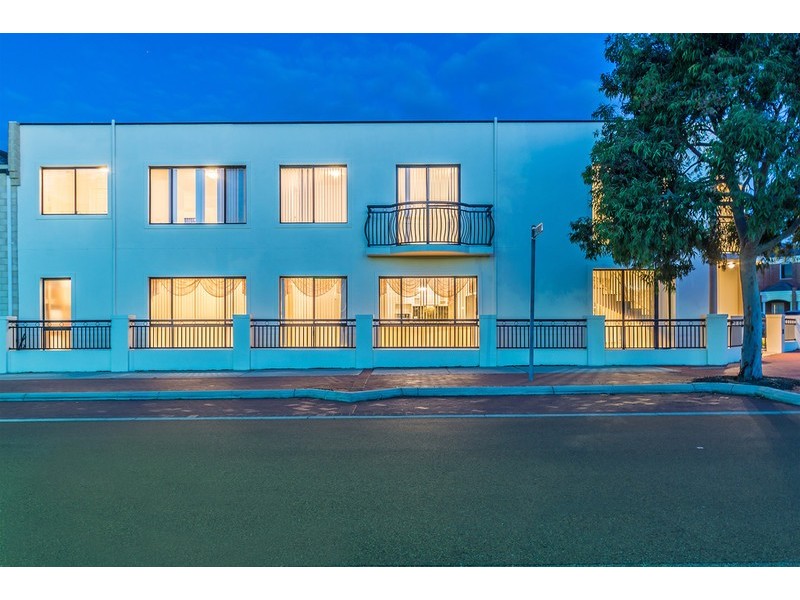 1 St Pauls Crescent, Joondalup WA 6027