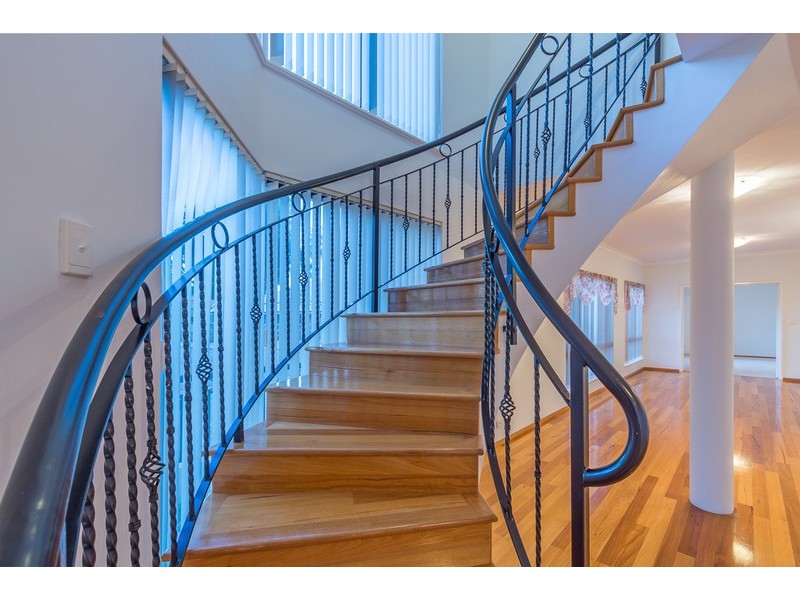 1 St Pauls Crescent, Joondalup WA 6027