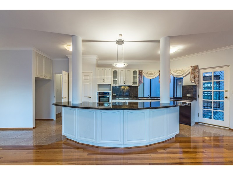 1 St Pauls Crescent, Joondalup WA 6027