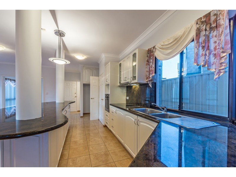 1 St Pauls Crescent, Joondalup WA 6027