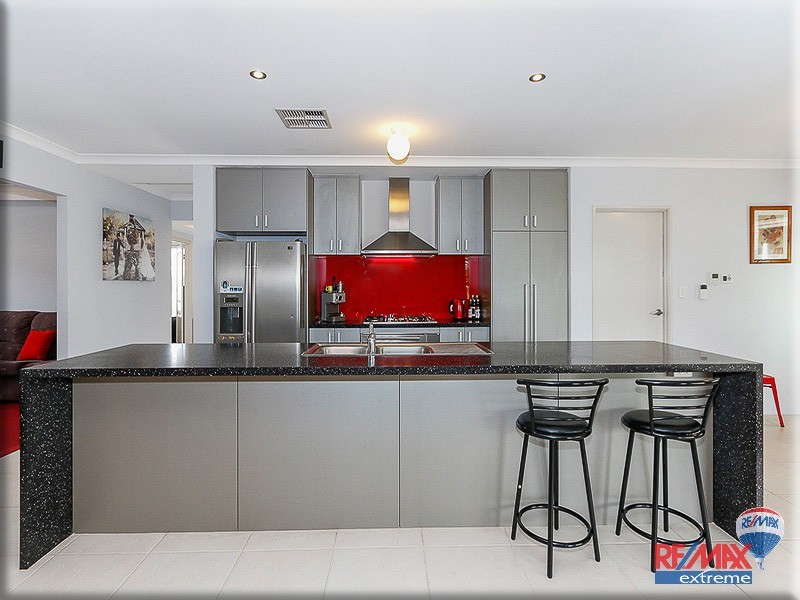 42 Topsail Loop, Alkimos WA 6038