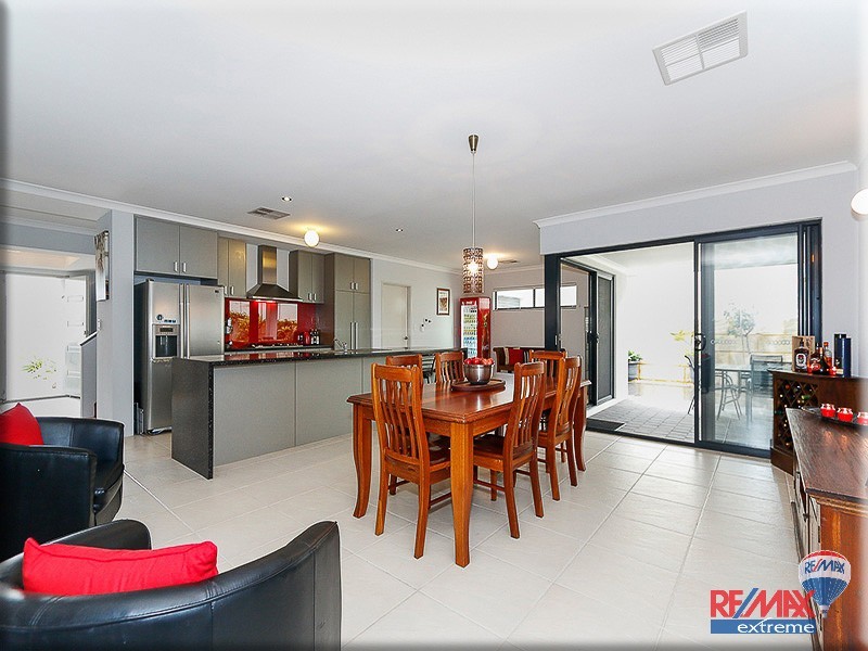 42 Topsail Loop, Alkimos WA 6038