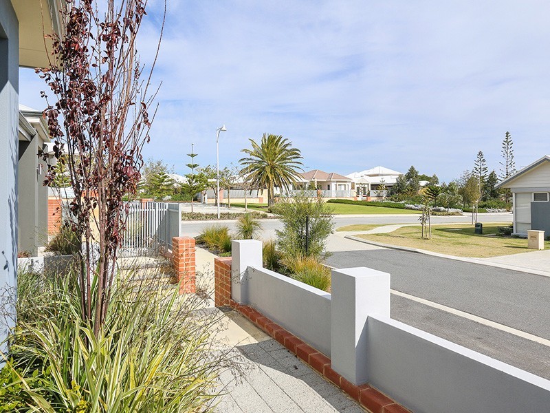 4 Antares Street, Clarkson WA 6030