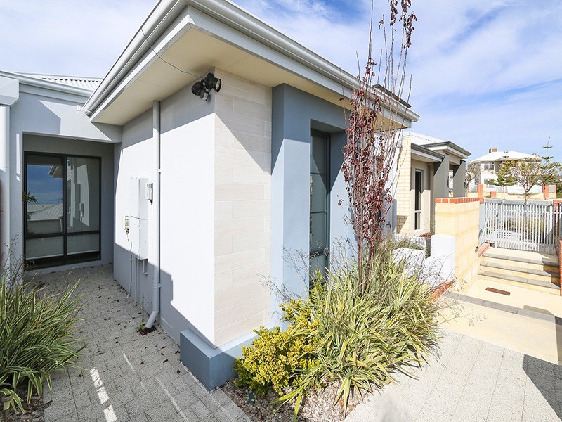 4 Antares Street, Clarkson WA 6030