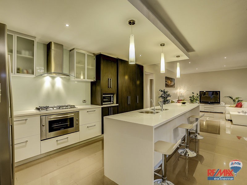 15 Flax Road, Yanchep WA 6035