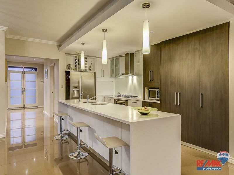 15 Flax Road, Yanchep WA 6035