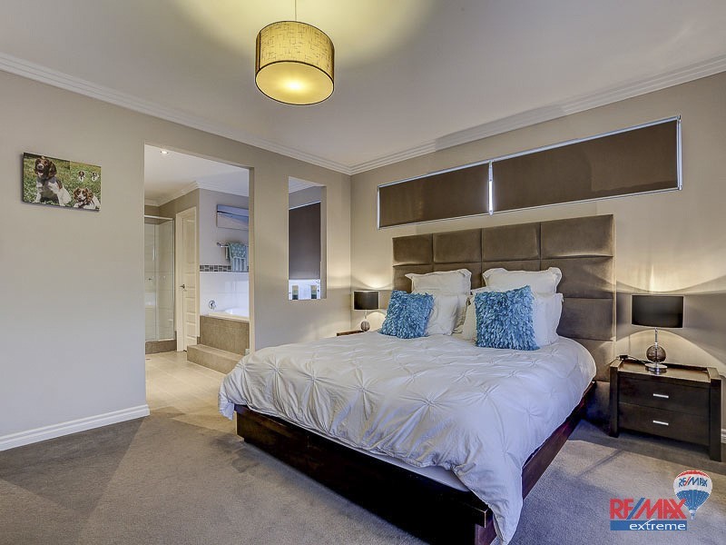 15 Flax Road, Yanchep WA 6035