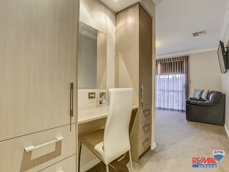 15 Flax Road, Yanchep WA 6035