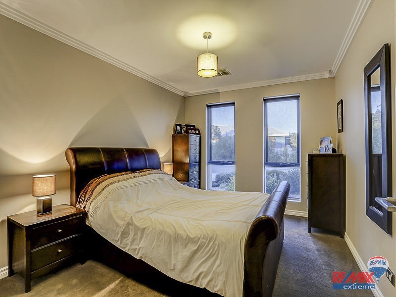 15 Flax Road, Yanchep WA 6035