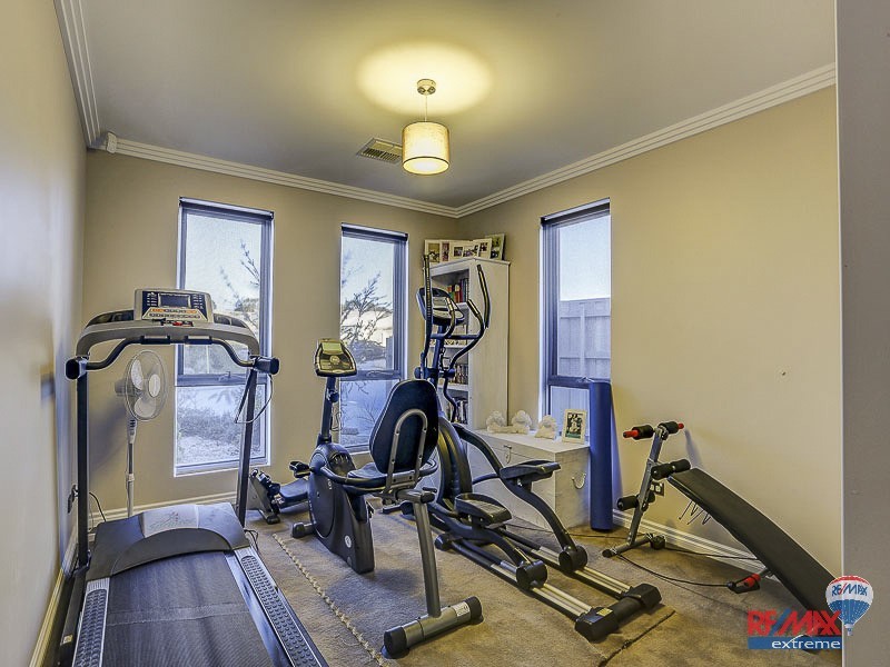 15 Flax Road, Yanchep WA 6035