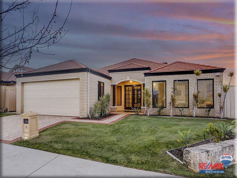 15 Haslingfield Way, Butler WA 6036