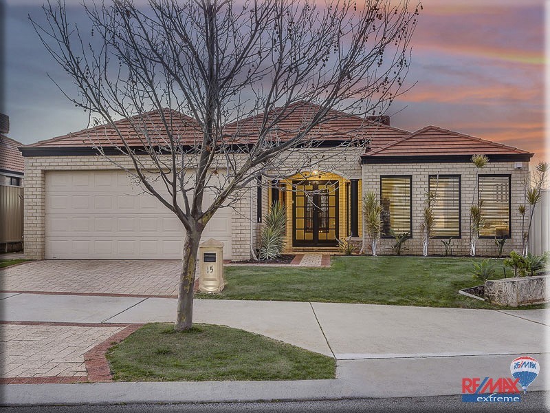 15 Haslingfield Way, Butler WA 6036
