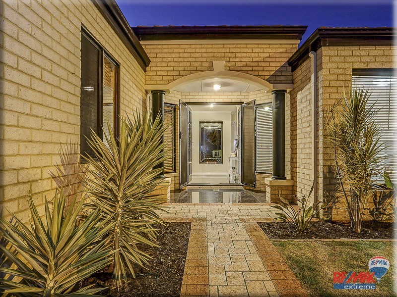 15 Haslingfield Way, Butler WA 6036