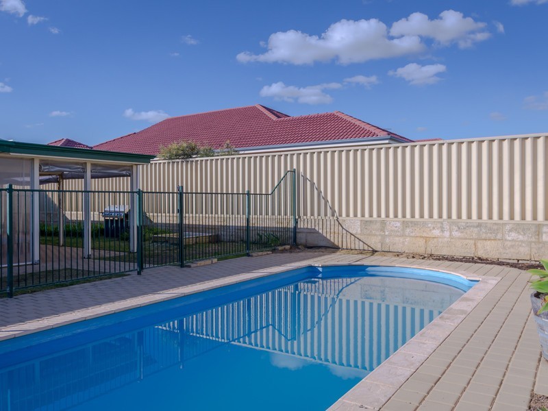 14 Tarbert Parade, Ridgewood WA 6030