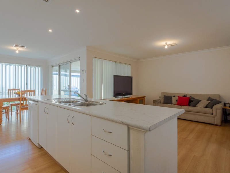 14 Tarbert Parade, Ridgewood WA 6030