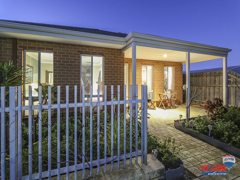 45 Granite Place, Yanchep WA 6035