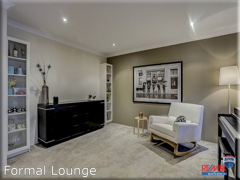 15 Stanbroke Turn, Carramar WA 6031