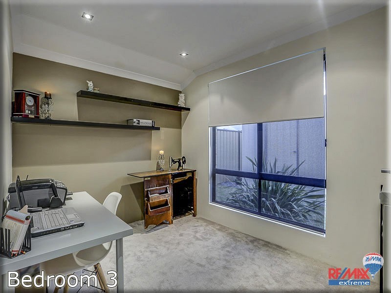 15 Stanbroke Turn, Carramar WA 6031