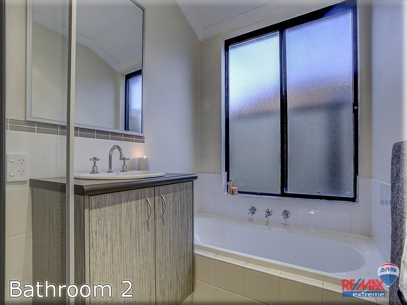 15 Stanbroke Turn, Carramar WA 6031