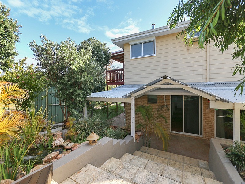 12 Vaughey Road, Quinns Rocks WA 6030