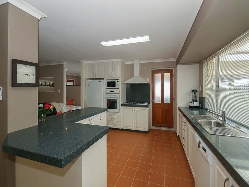 12 Vaughey Road, Quinns Rocks WA 6030